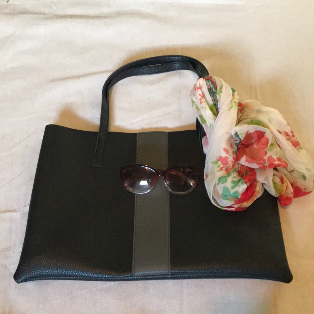 Vegan Leather, black with gray stripe.